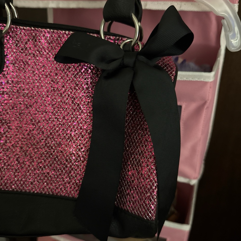 Pink purse - Picture 3 of 6